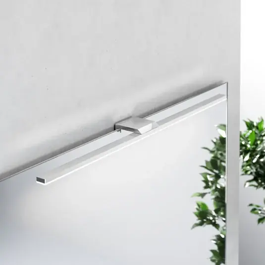 Zrcadlové světlo LED Triga IP44, chrom, 60 cm, 4 000 K Omezená Nabídka