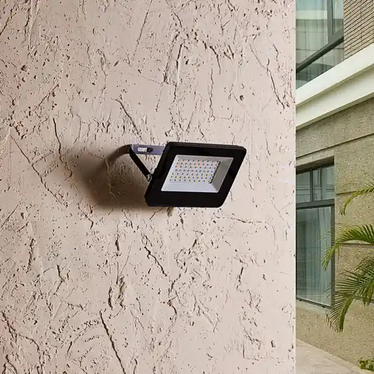 Prios Liezel LED venkovní bodové osvětlení 15W RGBW Tuya IP65 Odeslání Ihned