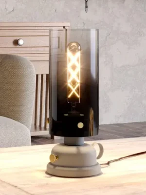Poslední Šance Stolní lampa Gargrave vzhled petrolejové lampy