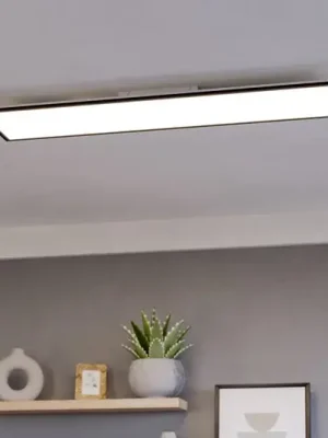 Stolní lampa Maccles, černá, dřevo Novinka
