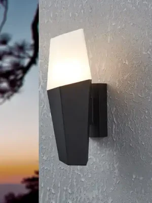 Levný Venkovní nástěnné světlo Farindola, černá/bílá