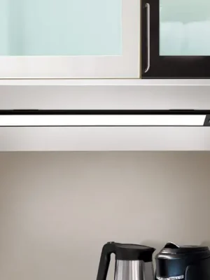 Víkendová Akce Norman LED osvětlení pod skříňku, černé, dobíjecí baterie, senzor, USB