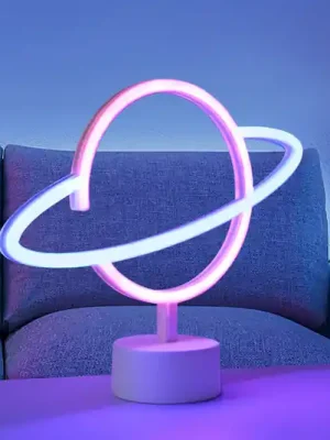 LED stolní lampa Neon Saturn, na baterii Pouze Dnes