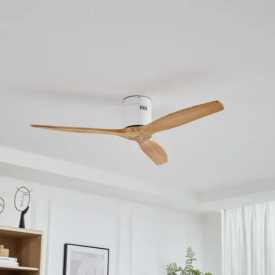 Hit Sezóny Stropní ventilátor Lucande Vindur, bílý, dřevěný, DC, tichý