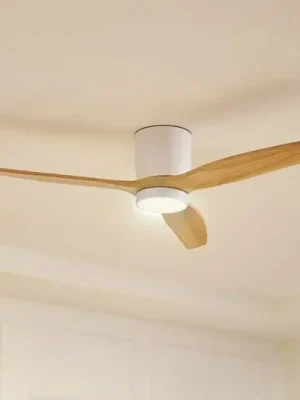 Stropní ventilátor Lucande LED Faipari, světlé dřevo, DC, 132 cm Výhodná Nabídka