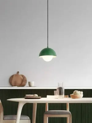 Pouze Dnes Závěsné světlo NOLA Hide, zelené/bílé, Ø 22 cm, hliník/sklo, E14