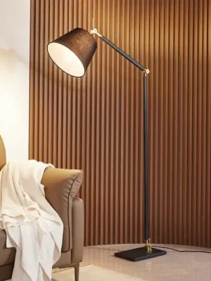 Stojací lampa Lucande Marvaine, černá/zlatá barva, nastavitelná Nejlepší Volba