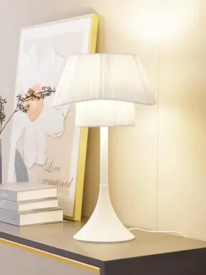 Akční Cena Stolní lampa Lindby Eryndor, bílá, textil, Ø 30 cm, E27