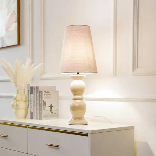 Stolní lampa Lucande Lyndorin, béžová barva, keramika Odeslání Ihned