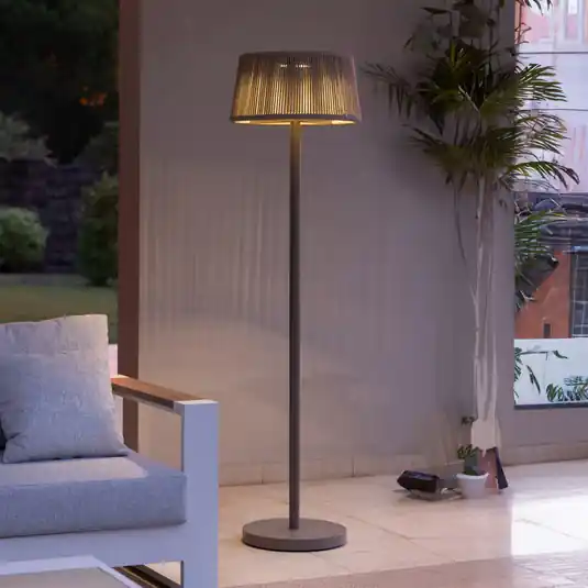LED solární stojací lampa Rop&Strip, výškově nastavitelná, 500 lm Horká Nabídka