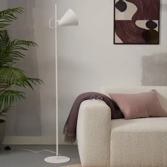 Objednat Nyní IT‘S ABOUT ROMI Stojací lampa Lisbon, bílá