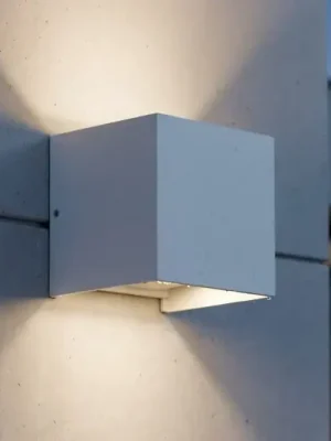 Horká Nabídka Ideal Lux LED venkovní nástěnné svítidlo Atom, bílé, 10 cm, kovové
