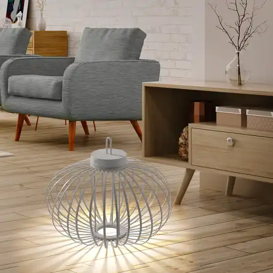 Objednat Nyní JUST LIGHT. LED dobíjecí stolní lampa Akuba šedobéžová 37cm bambusová