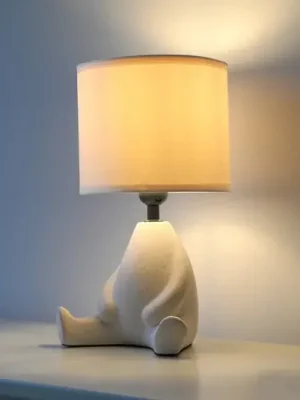 JUST LIGHT. Stolní lampa Ted, keramika, sedící, pískově béžová Hit Sezóny