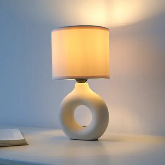 Akční Cena JUST LIGHT. Stolní lampa Carara, keramický podstavec, béžová barva