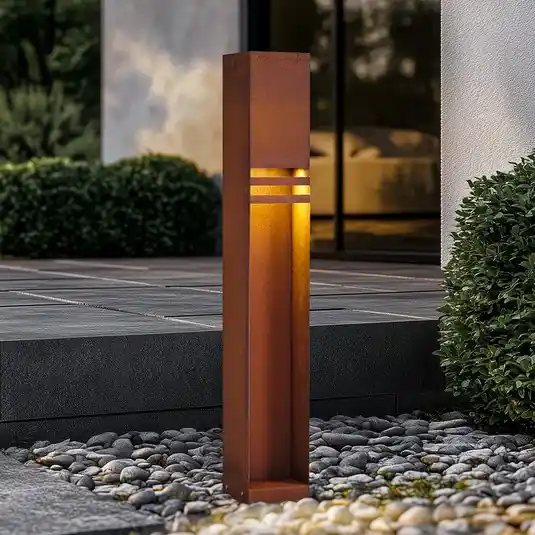 Značkový Lucande LED osvětlení cesty Oxido, barva rez, výška 80 cm, IP44