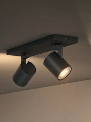 LED reflektor Philips Hue Runner, 2 světla, stmívač, černý Nakupujte Hned