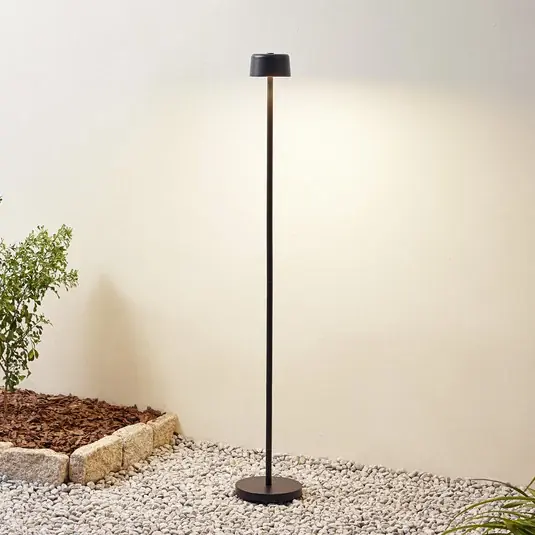 Akční Cena Lindby LED nabíjecí stojací lampa Isason, černá, hliník, Ø 11 cm