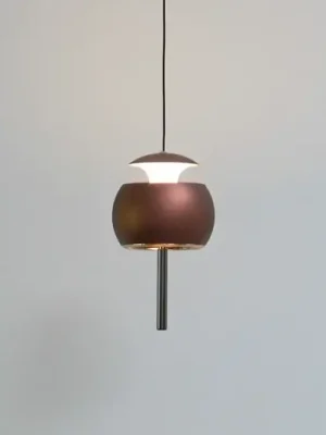 Aktuální LOOM DESIGN LED závěsné světlo Parachute, hnědé, Ø 9,6 cm, hliník