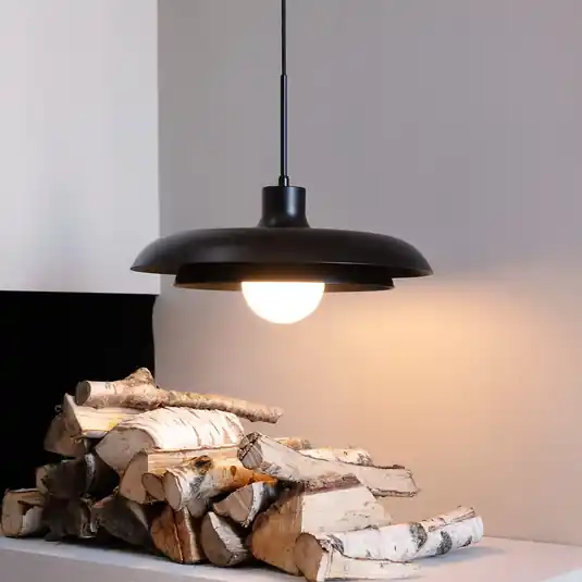Akce Závěsné svítidlo Dyberg Larsen Ava, černá barva, kov, Ø 44 cm