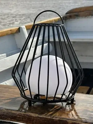 Dyberg Larsen LED stolní lampa na baterie Evesham, výška 23 cm Vrácení Zdarma