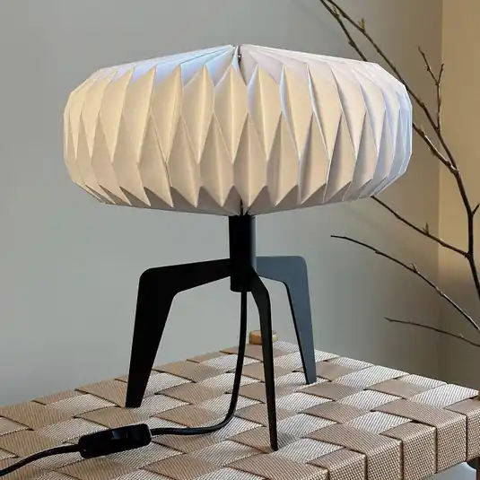Originální Stolní lampa Dyberg Larsen Ventnor, černobílá, výška 34 cm,