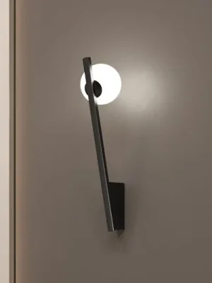 Cenově Výhodný Nástěnné svítidlo Maytoni Kazmir, černé, výška 35 cm, kovové