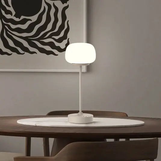 Ihned K Objednání LED dobíjecí stolní lampa Pina béžová Výška 27,8 cm Kov/sklo Dotyková