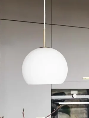 FRANDSEN Kulové závěsné svítidlo, opálová bílá, Ø 25 cm, sklo Horká Nabídka