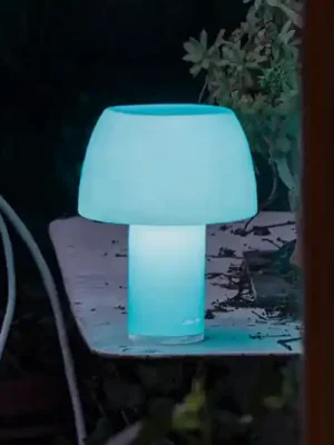 Nemo LED dobíjecí stolní lampa Lorosae, modrá, sklo, IP54, USB Kup Teď