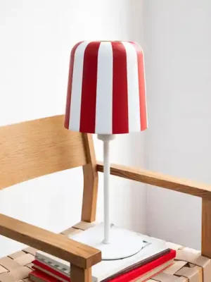 Dyberg Larsen stolní lampa Gry, červená/bílá, výška 49,5 cm, kov Jen Po Omezenou Doba
