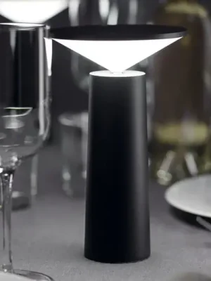 LEDS-C4 LED dobíjecí stolní lampa Cocktail, černá Výška 21,5 cm Poslední Šance