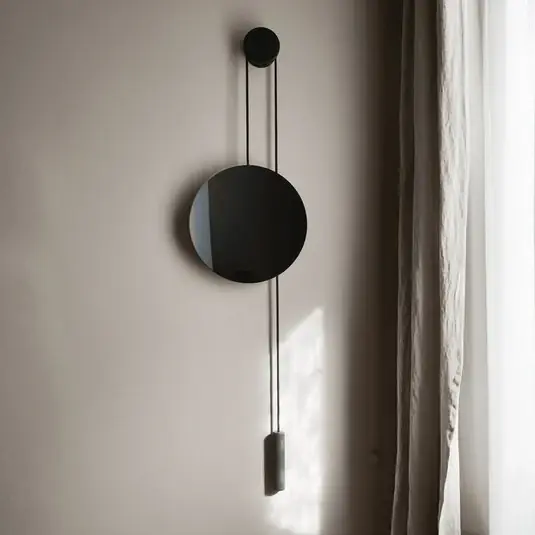 Cenový Hit New Works zrcadlo Rise and Shine, černé, Ø 45 cm, sklo