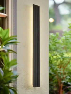 Nová Kolekce Venkovní nástěnné LED svítidlo Lucande Melira, výška 100 cm, antracitová barva