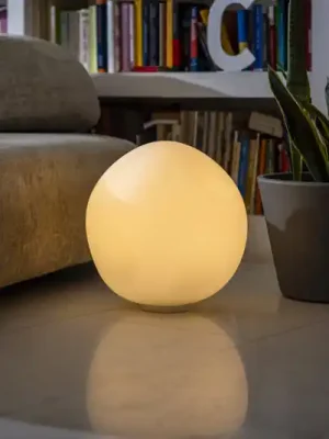 Zlevněný Stolní lampa Foscarini Hoba Grande, Ø 36 cm, stmívatelné, sklo