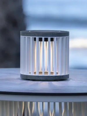 Poslední Šance Les Jardins LED solární stolní lampa Halo, bílá, hliník/granit