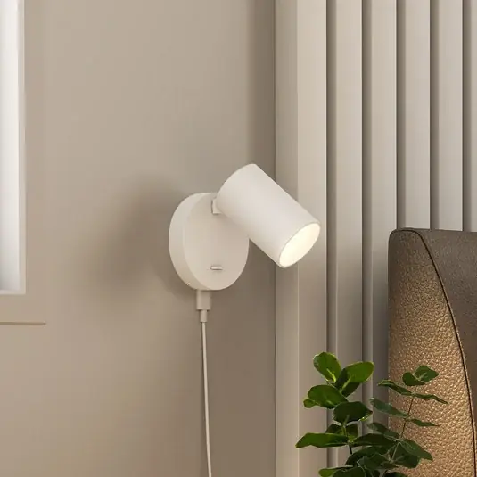 Nástěnné bodové svítidlo CAN TILT, bílé, Ø 10 cm, kov, vypínač, USB Odeslání Ihned