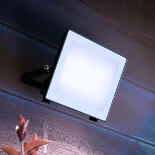 Philips LED venkovní bodové osvětlení Lois UE flood, 24 W, 5 000 K, IP65 Sezónní Sleva