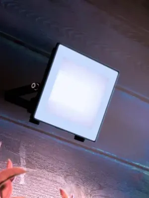 Philips LED venkovní bodové osvětlení Lois UE flood, 14 W, 5 000 K, IP65 Víkendová Akce