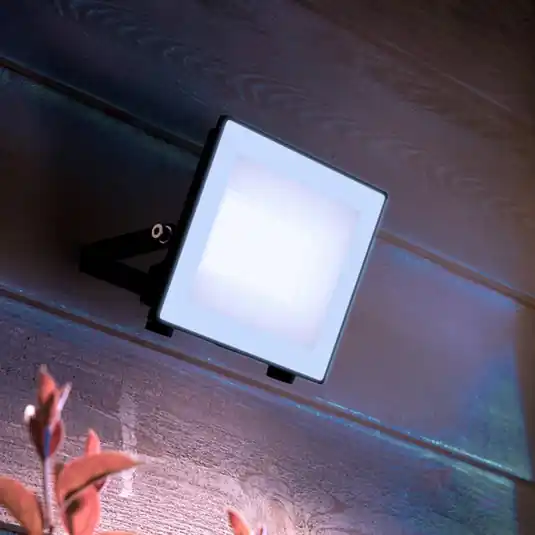 Philips LED venkovní bodové osvětlení Lois UE flood, 14 W, 5 000 K, IP65 Víkendová Akce