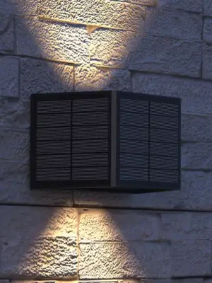 Cenově Výhodný Calex Solární LED venkovní nástěnné svítidlo Caserta, nahoru/dolů, černé